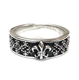 Fleur-de-lis Ring — Sterling silver 925, oxidized